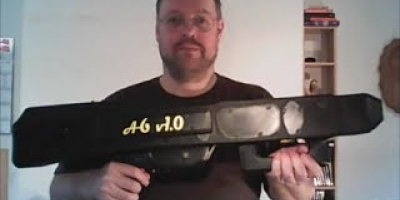 Ett gevär som viker och skjuter iväg pappersflygplan!