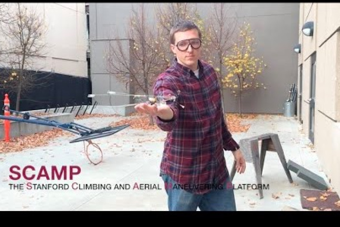 SCAMP – en flygande, klättrande robot från Stanford