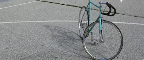 Fysiken i cykeln: Varför håller sig cykeln upprätt även utan förare?