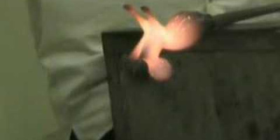 Hur man gör en kattunge av glas